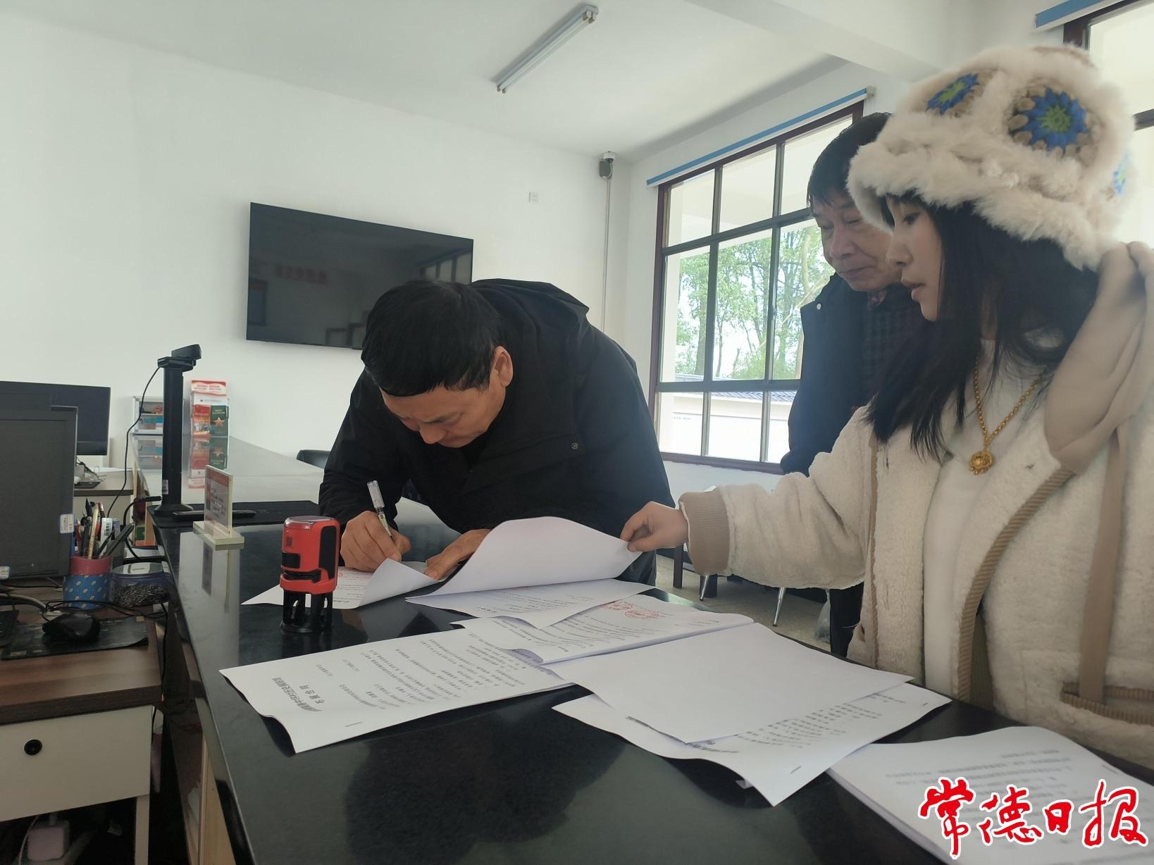 負(fù)擔(dān)減輕了 干勁更足了 湖南常德基層一線(xiàn)探減負(fù)